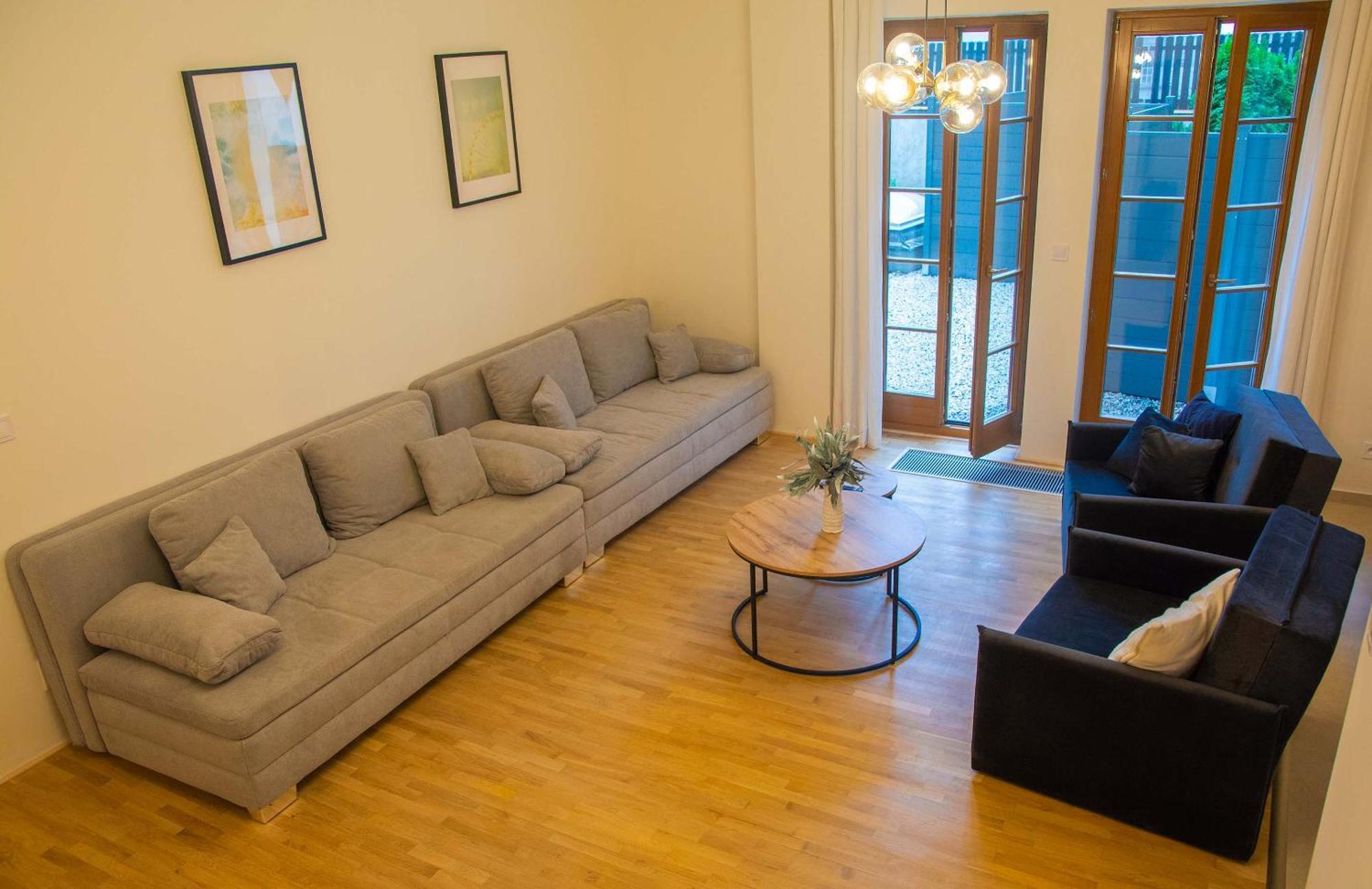 New City Centre Garden Apartment - Central Location Prag Eksteriør billede