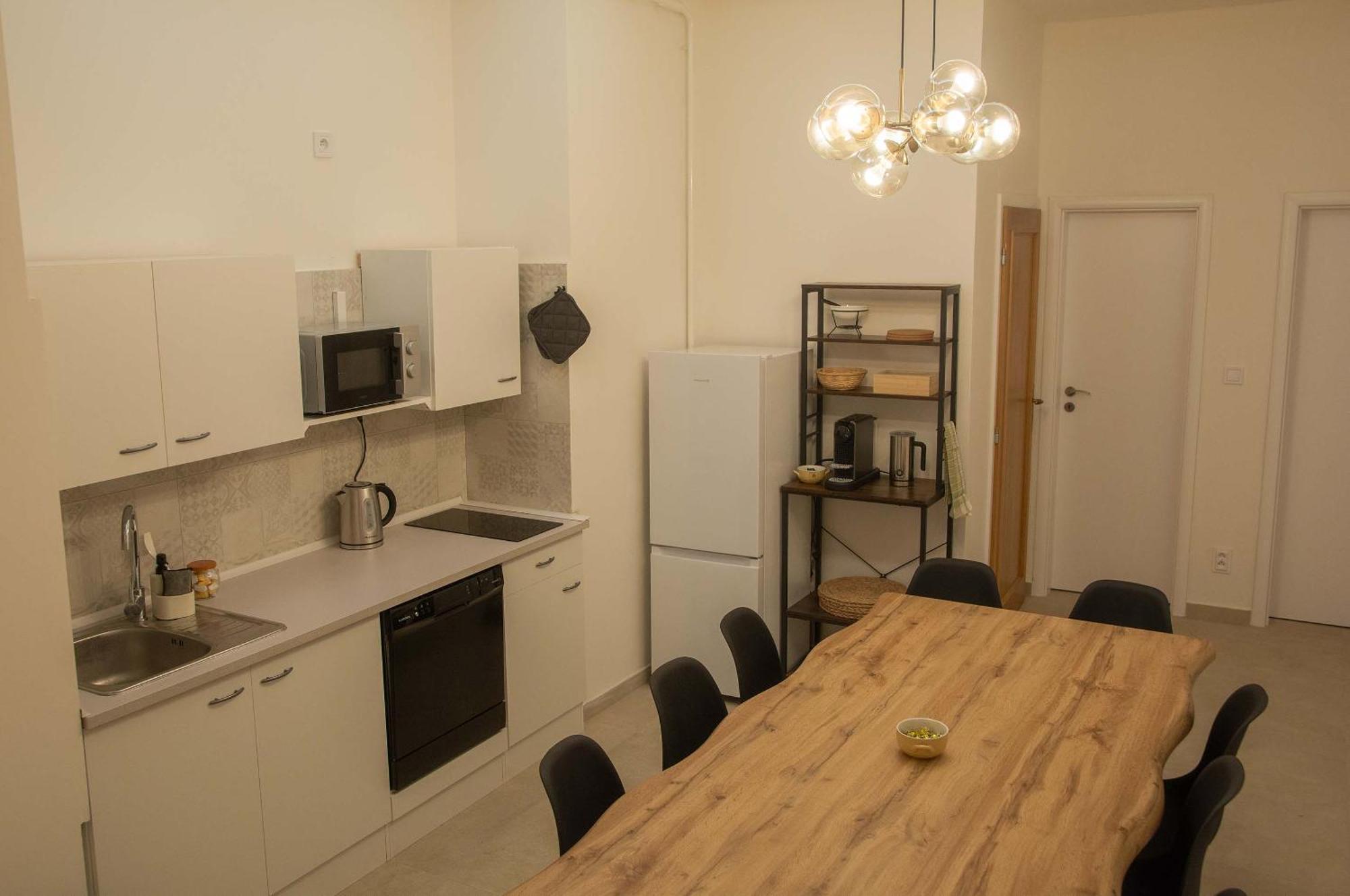 New City Centre Garden Apartment - Central Location Prag Eksteriør billede